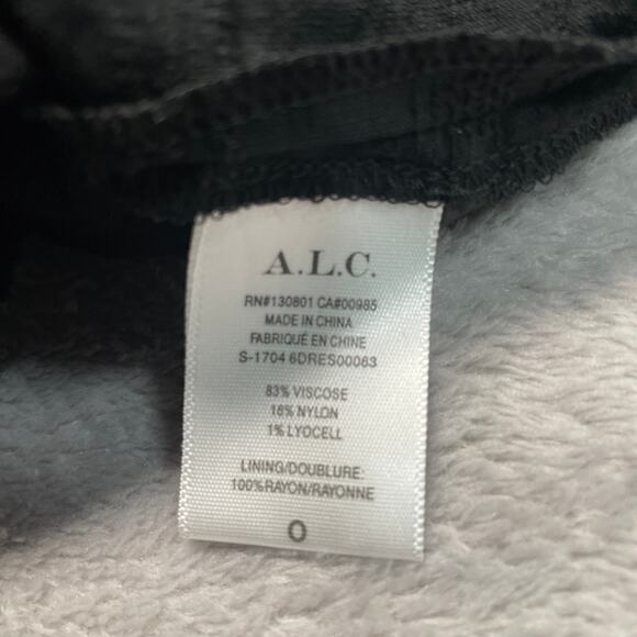 ALC Dress Womens 0 Black Off The Shoulder Mini Cocktail Party Casual LBD - Picture 4 of 7